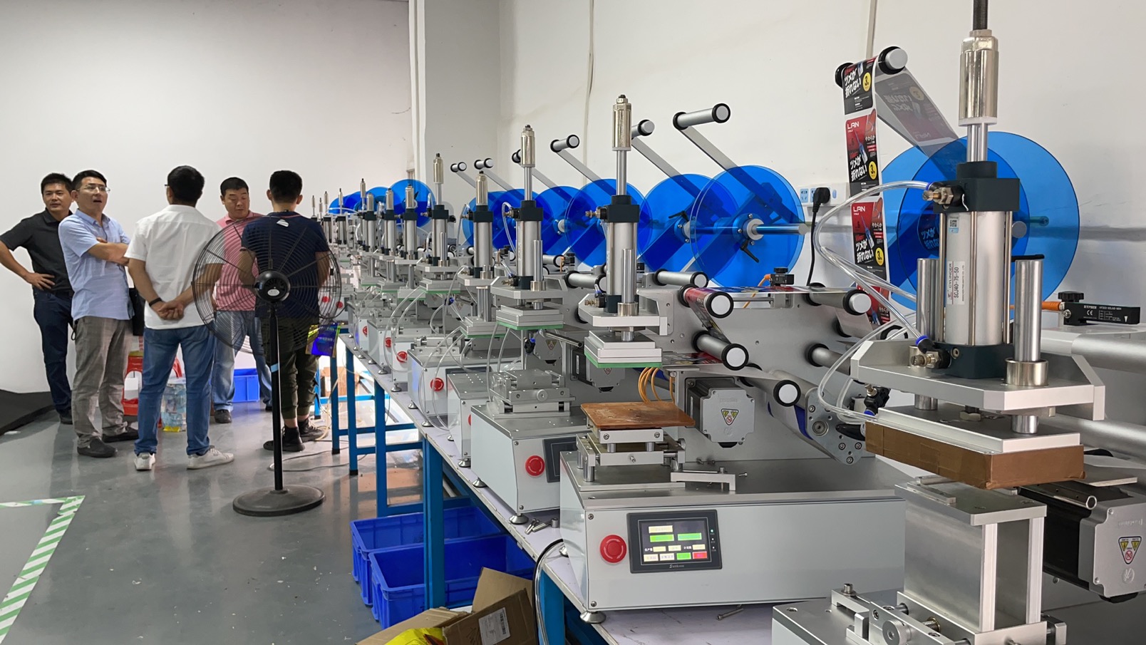 Customer evaluation of MT-807 high-precision labelers at the HiPaks factory