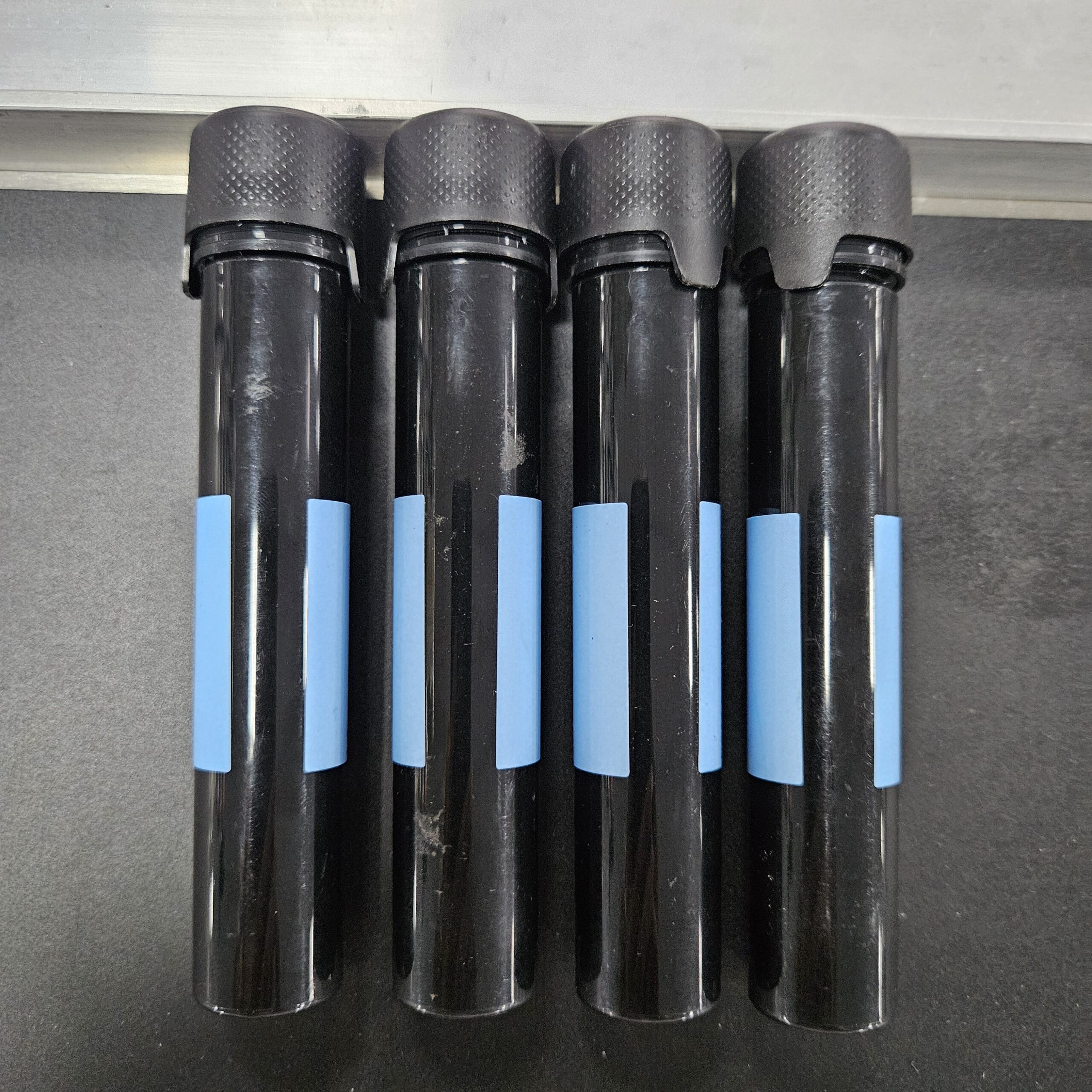 T923 horizontal round bottle labeling machine